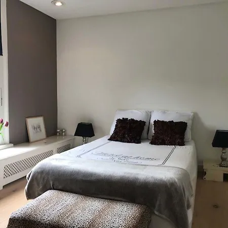 Pracht Van I Nyaraló *